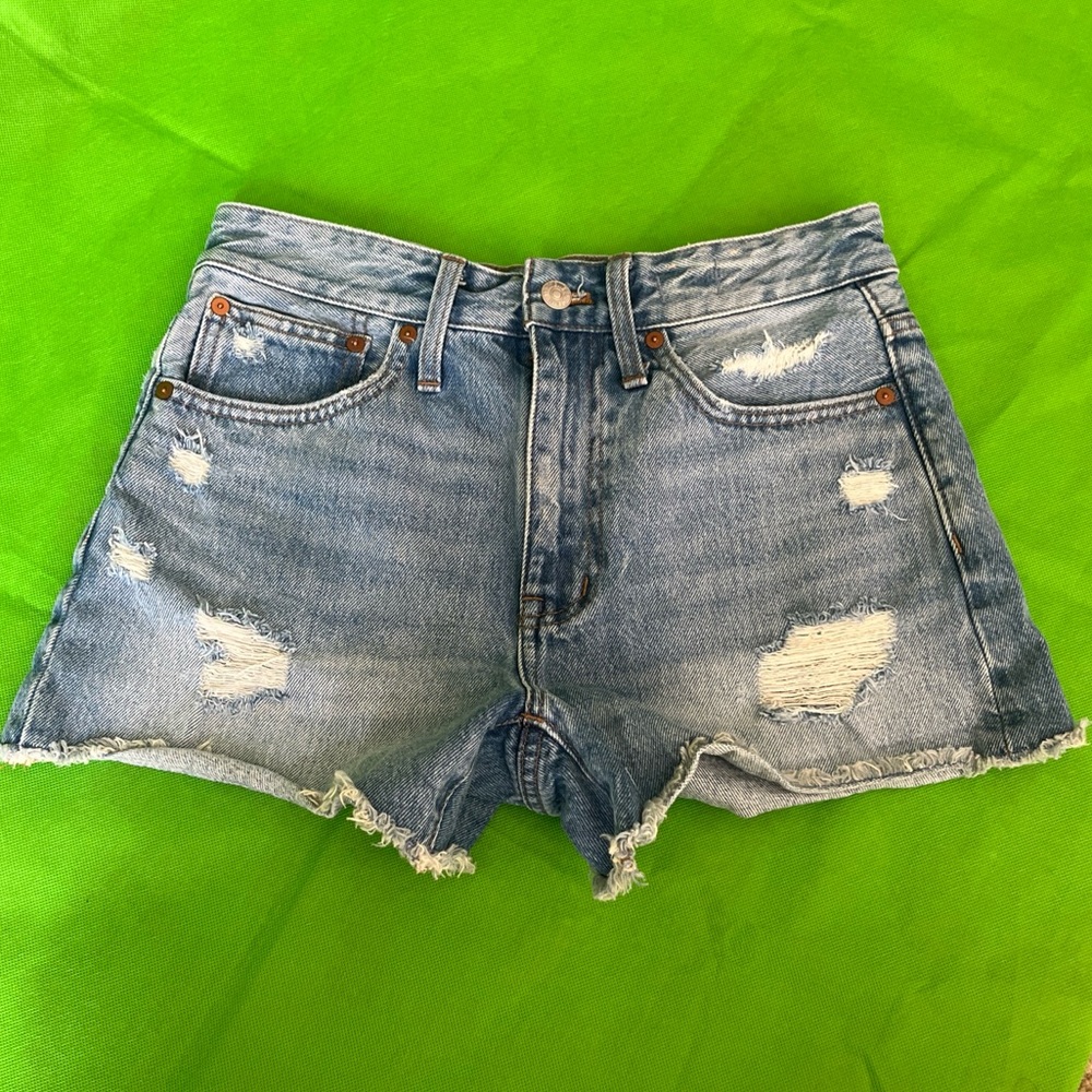 Madewell jean cutoff shorts size 25